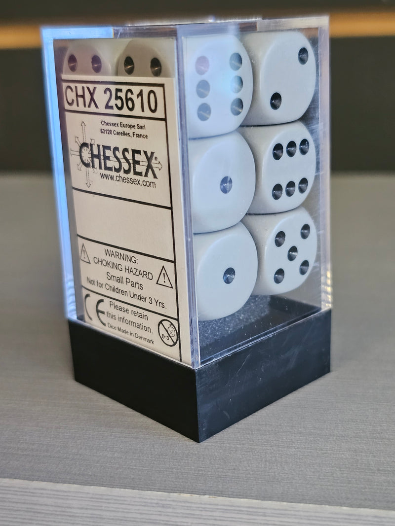 CHESSEX: CHX 25610 Opaque 16mm D6 Dark Grey/Black (12 DICE)