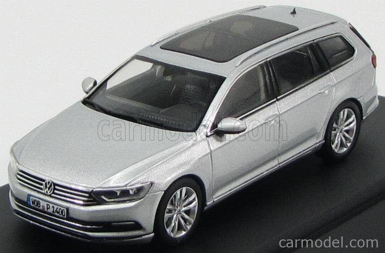 1/64 Diecast car model 2008 Volkswagen Passat R36 Wagon Travel Edition B6 simulation model car